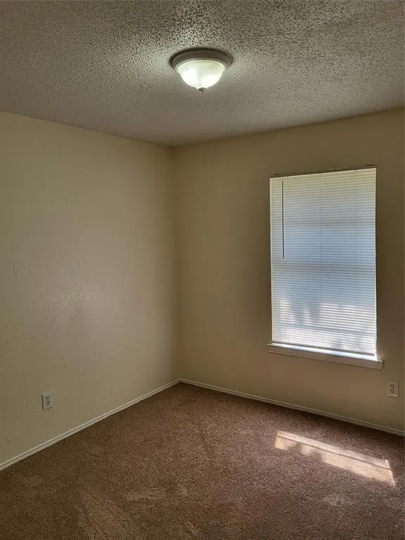 1417 Laura Lane