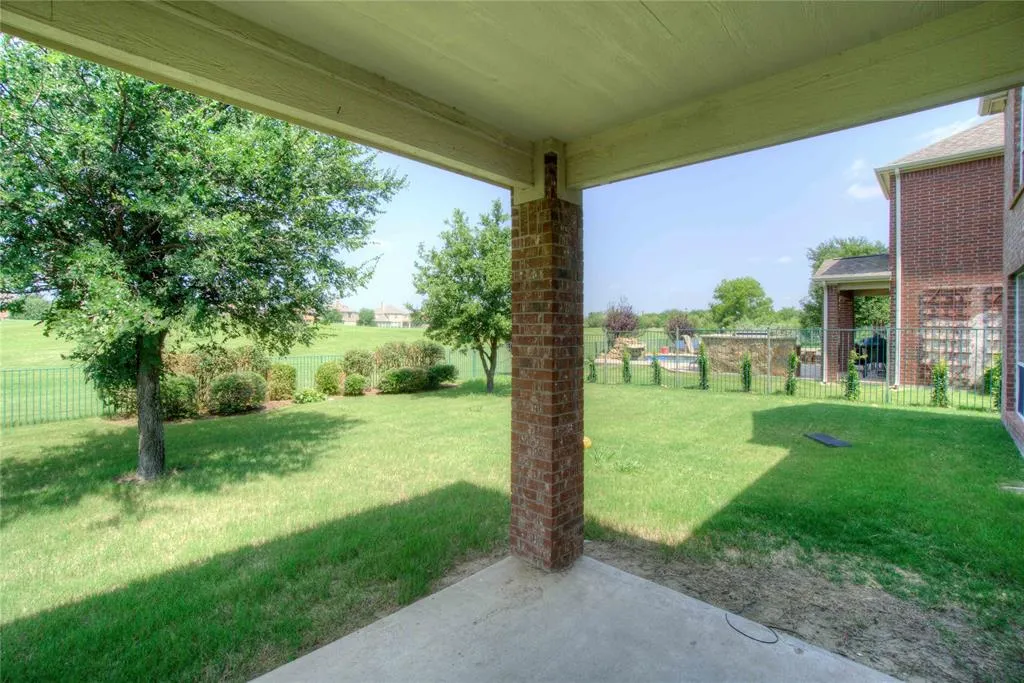 11161 Balcones Drive