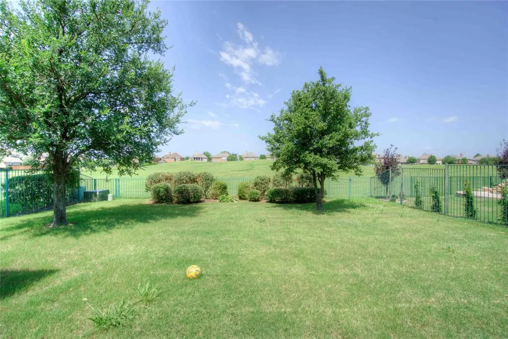 11161 Balcones Drive