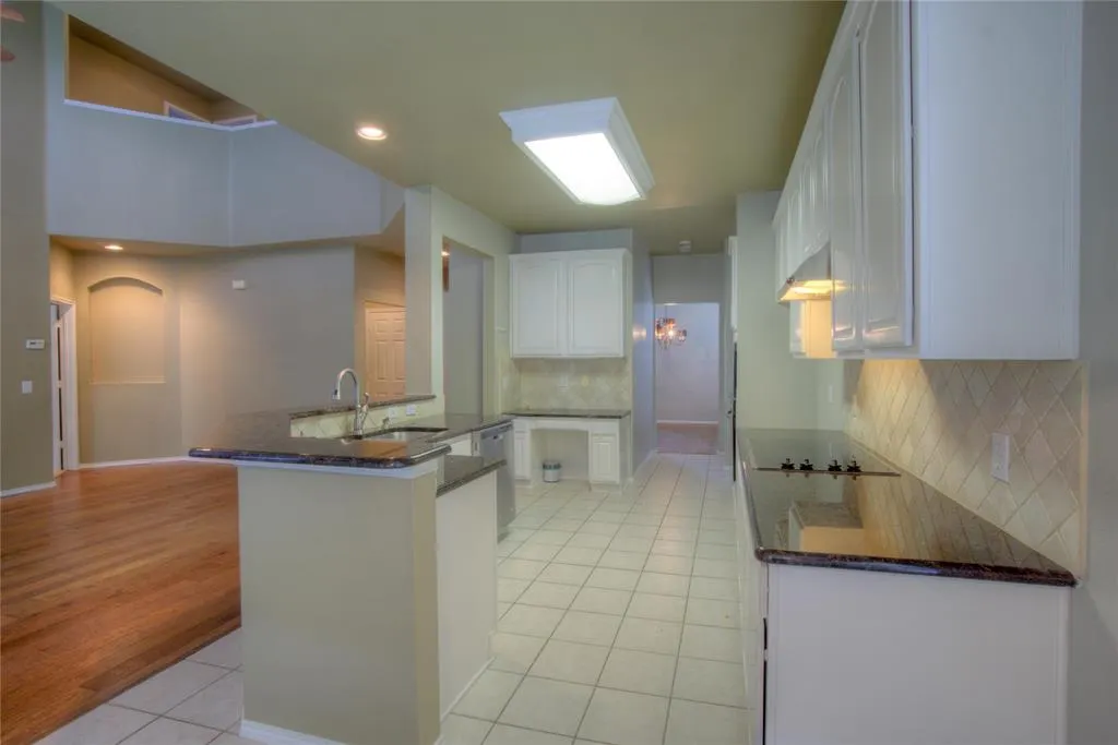 11161 Balcones Drive
