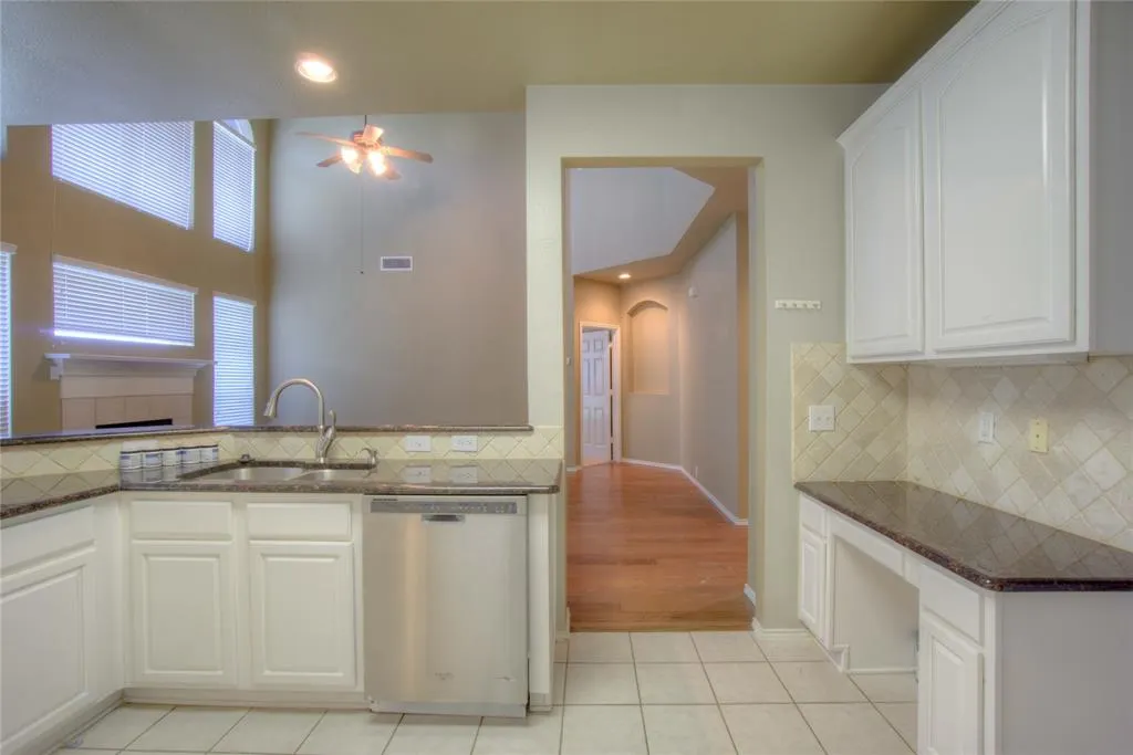 11161 Balcones Drive