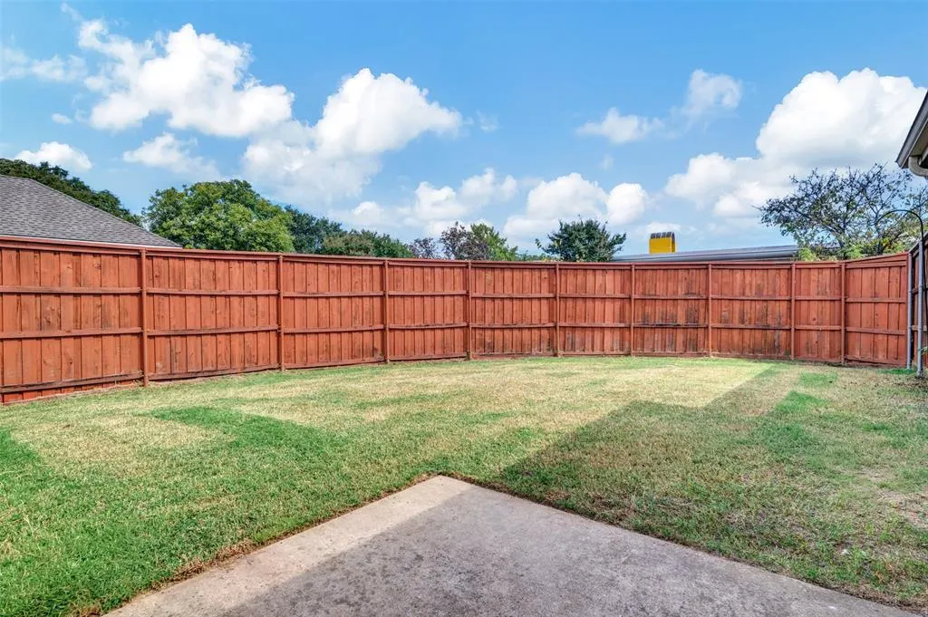 1728 River Oaks Drive