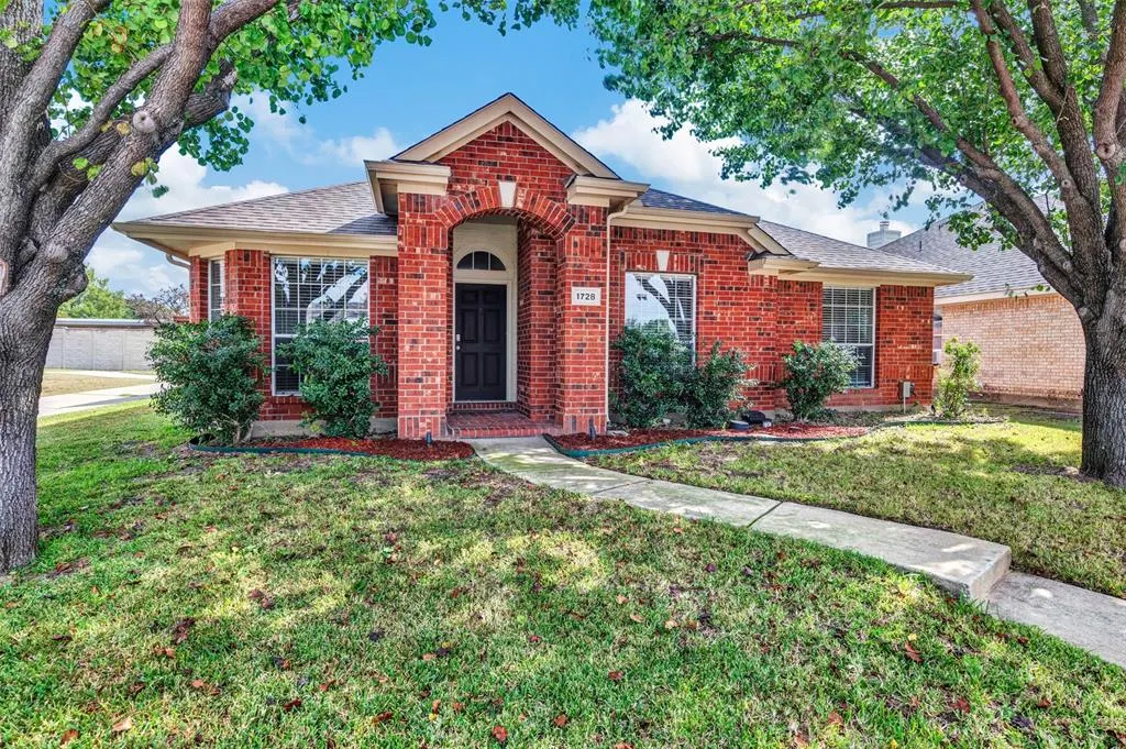 1728 River Oaks Drive