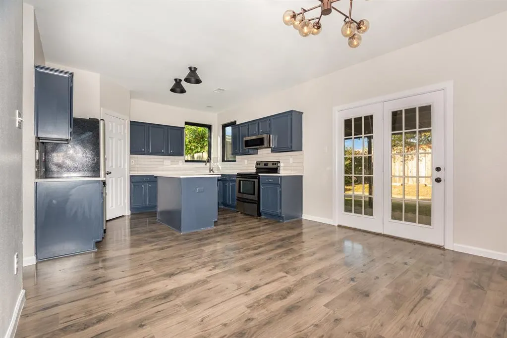 3101 Cornflower Drive