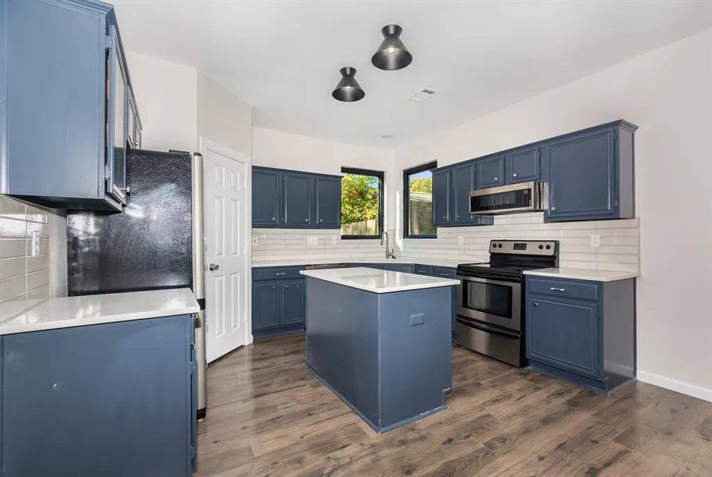 3101 Cornflower Drive