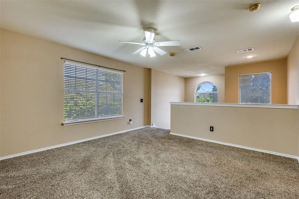 2221 Lilac Circle