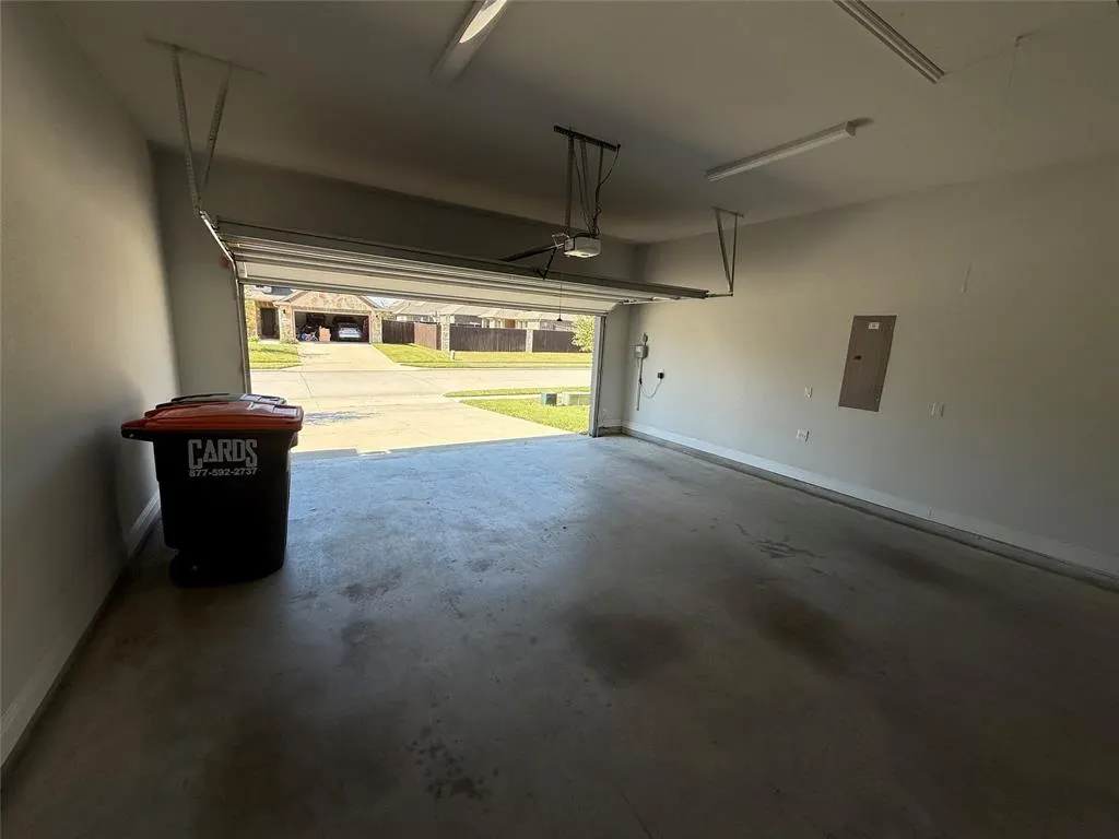 2113 Caroline Street