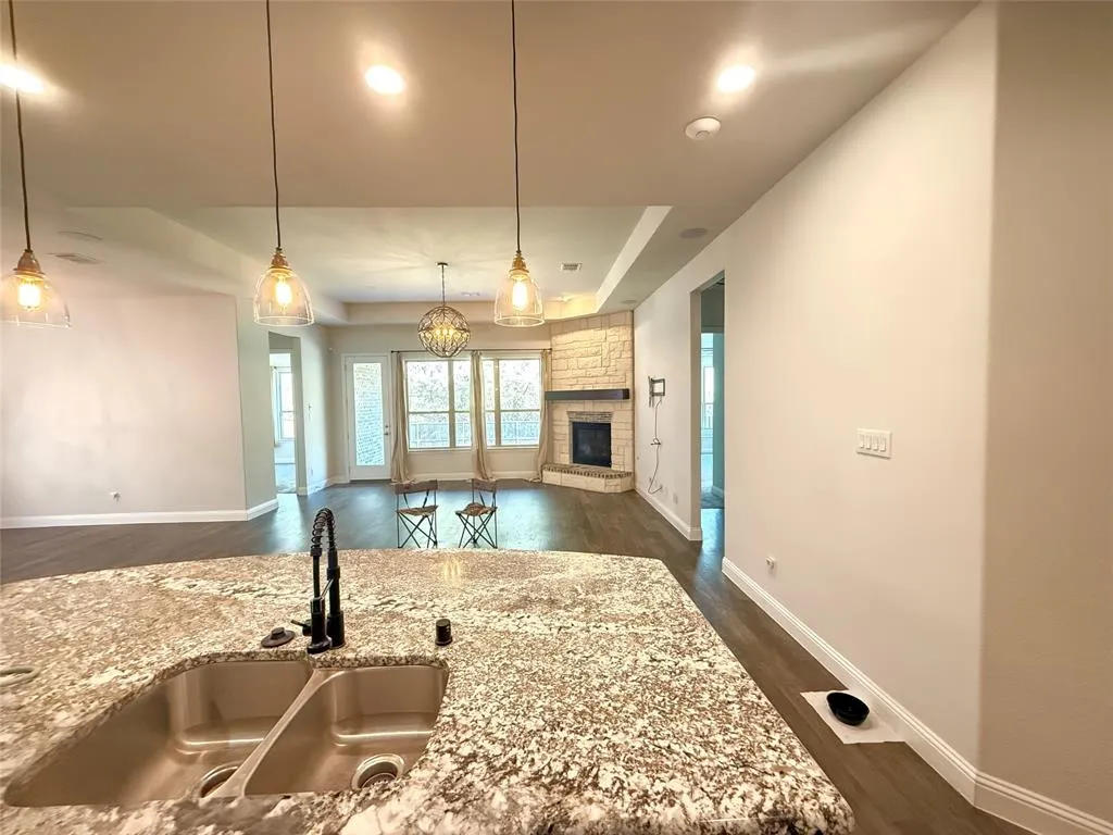 2113 Caroline Street