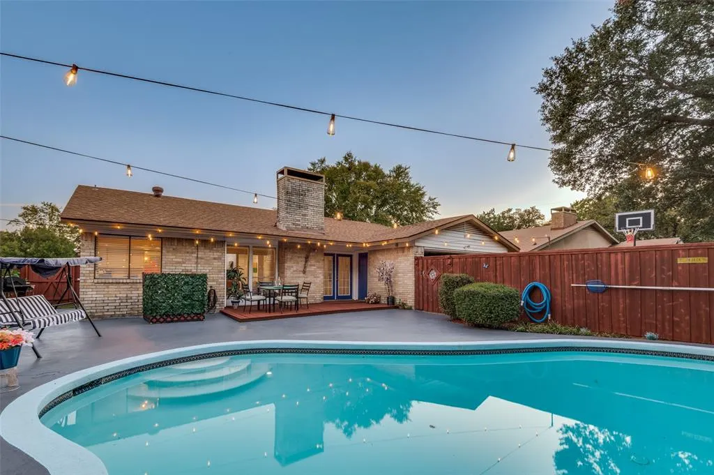 37 Merrie Circle