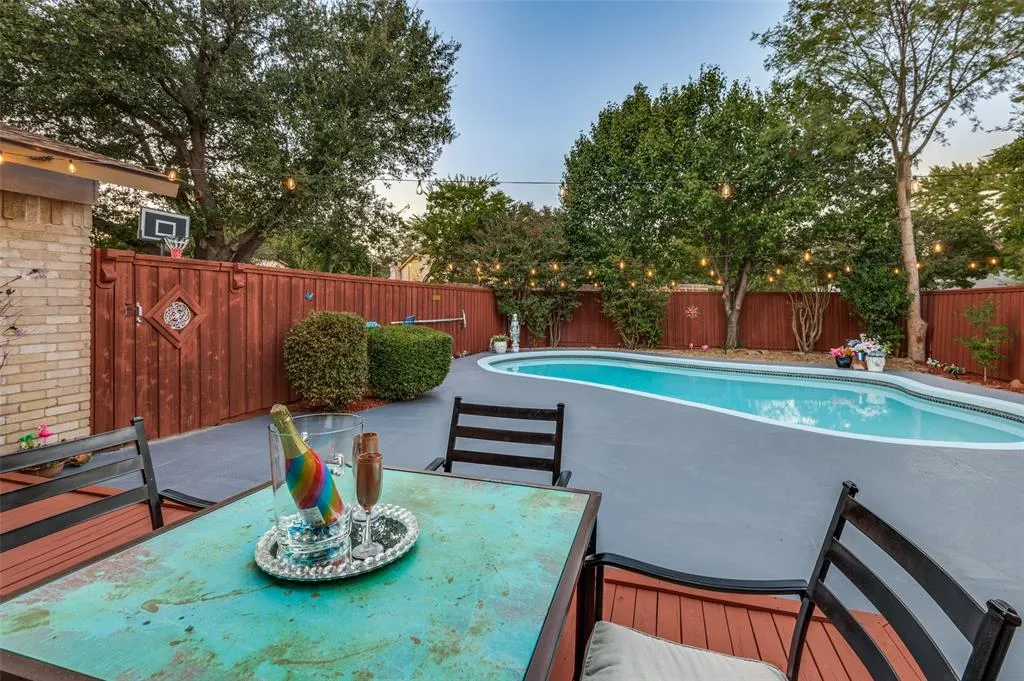 37 Merrie Circle