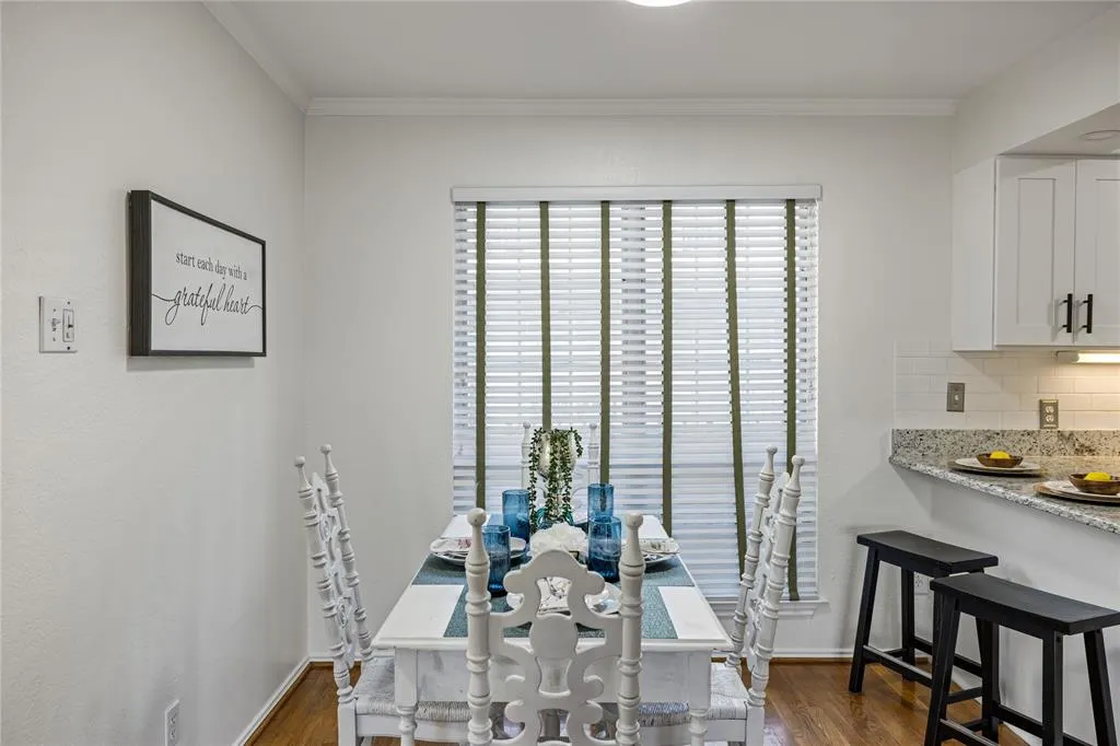 4303 Buena Vista Street, #303