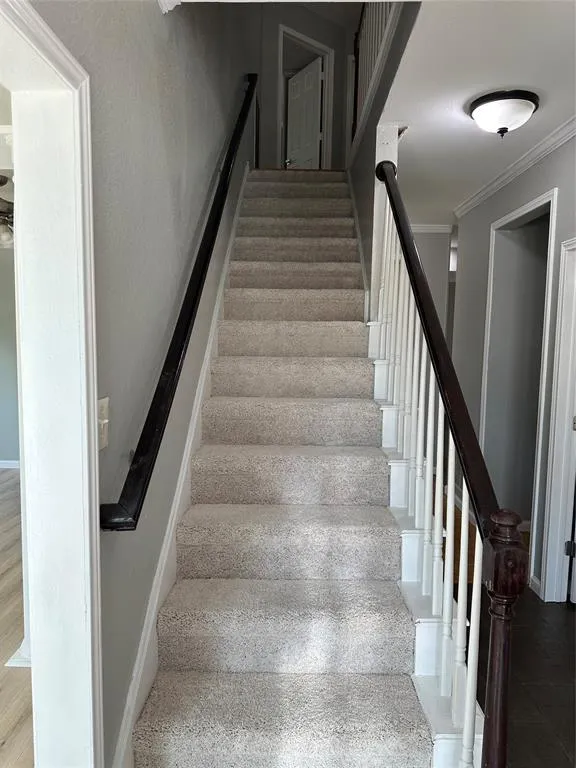 2305 Treyburn