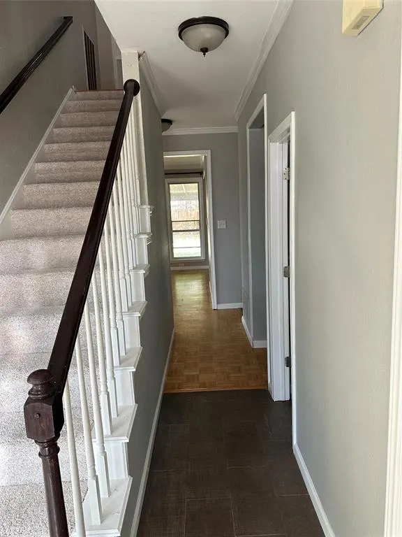 2305 Treyburn