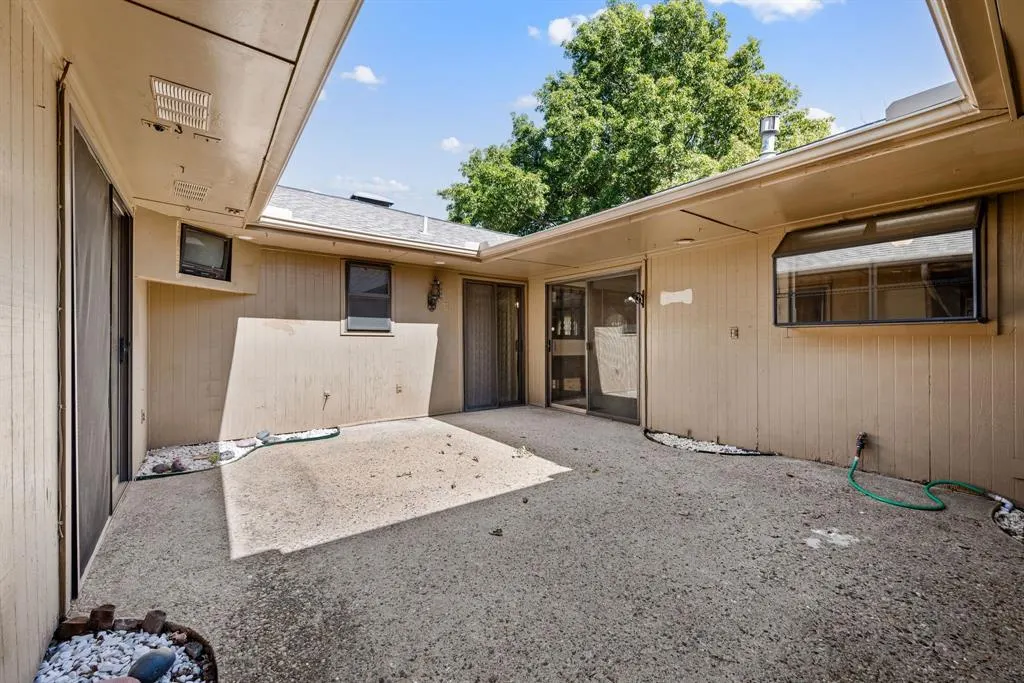 3609 Knob Hill Drive