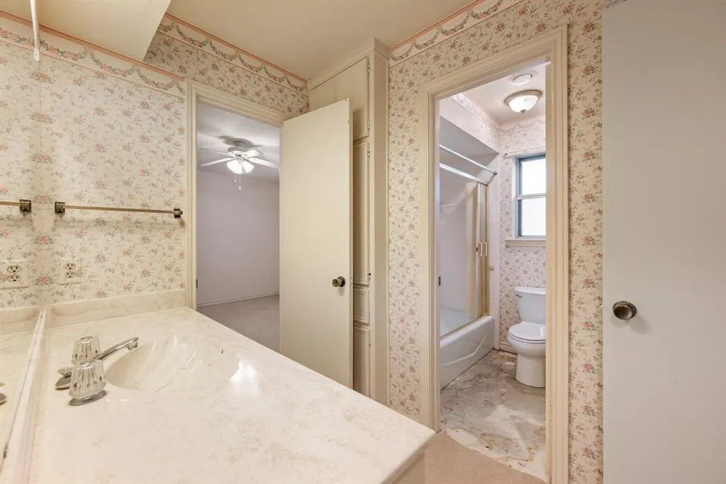 3609 Knob Hill Drive