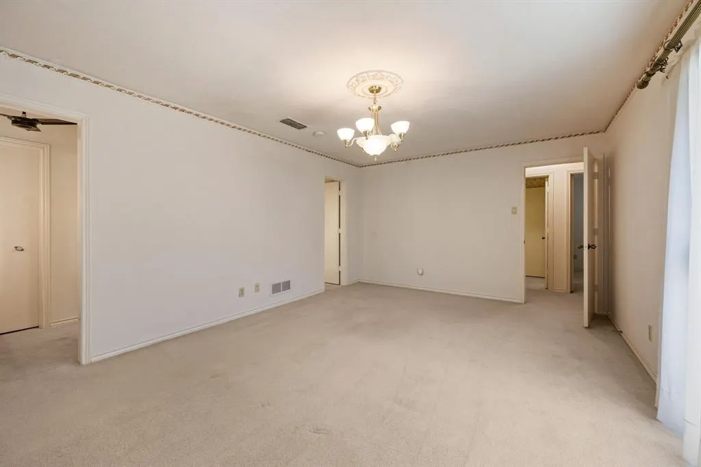 3609 Knob Hill Drive