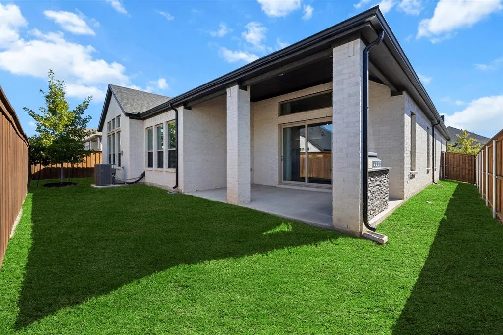 1040 Terra Vista Drive