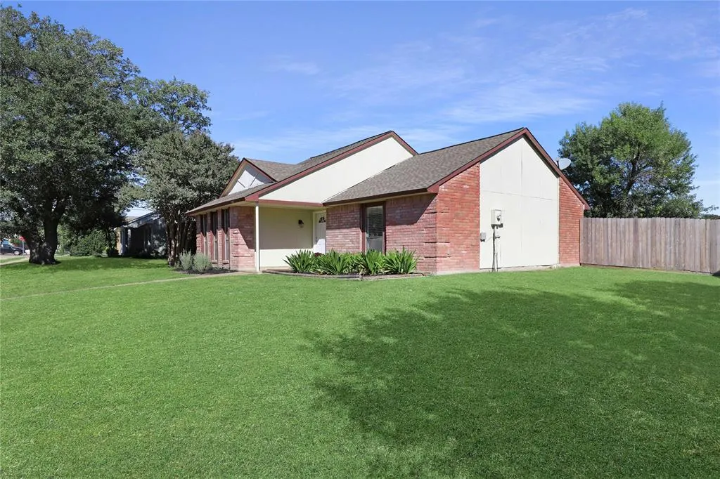 505 Willow Oak Street