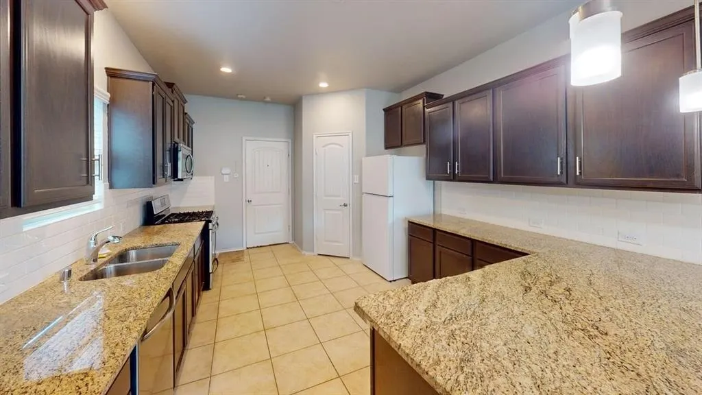 9905 Prairie Dog Lane
