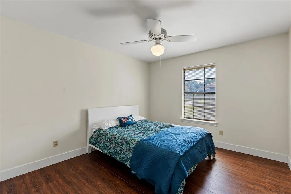 4243 Blackheath Road