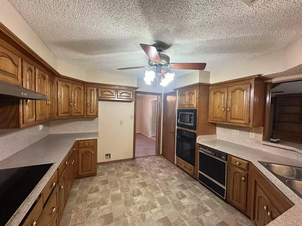 4724 Berridge Lane