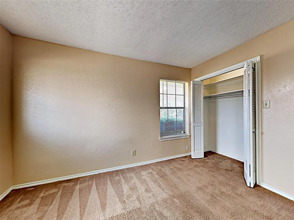 4724 Berridge Lane