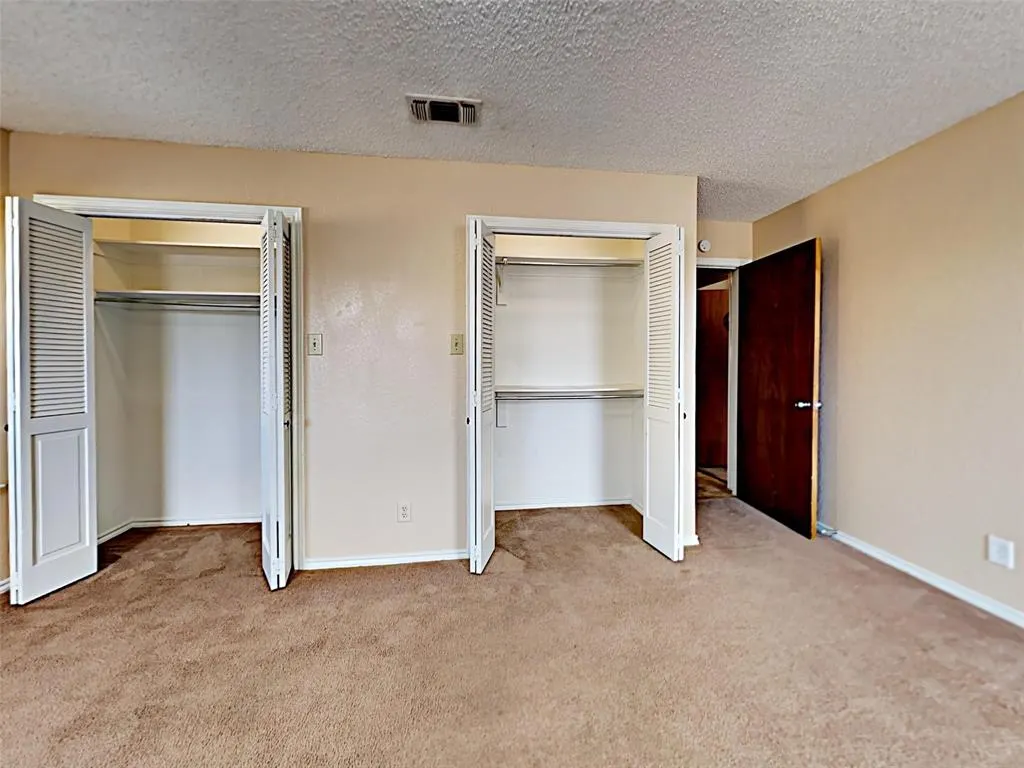 4724 Berridge Lane