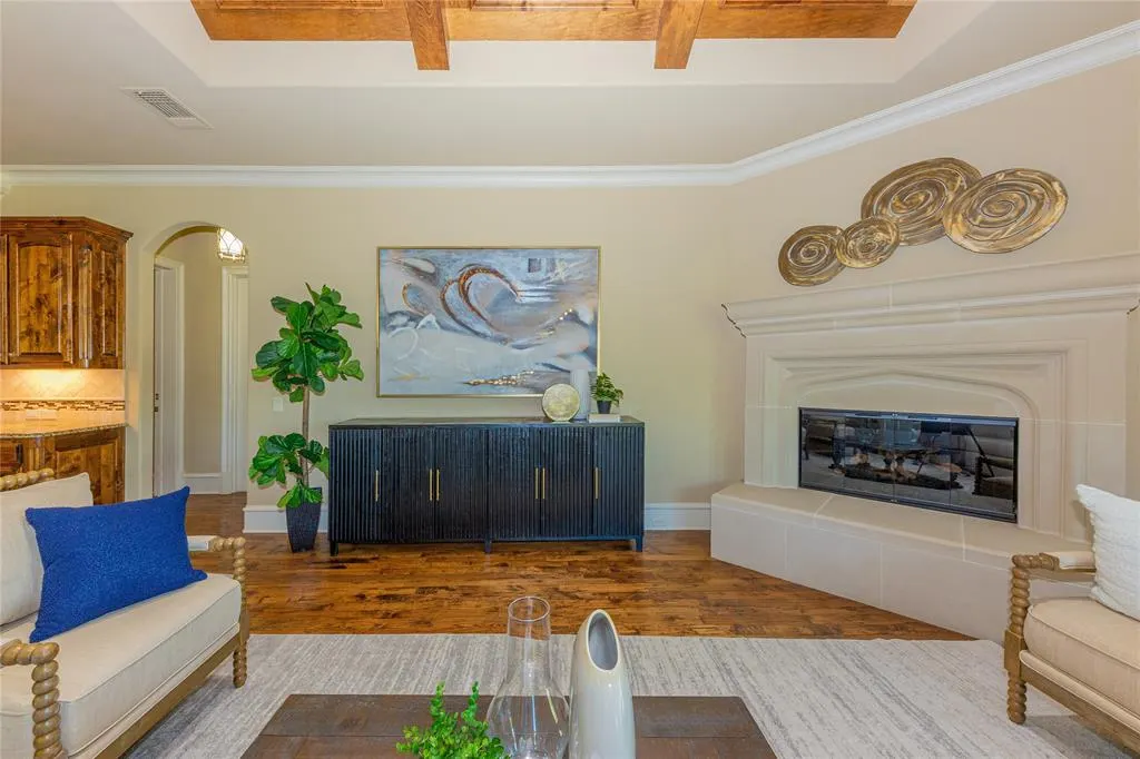 2161 Meadow View Drive