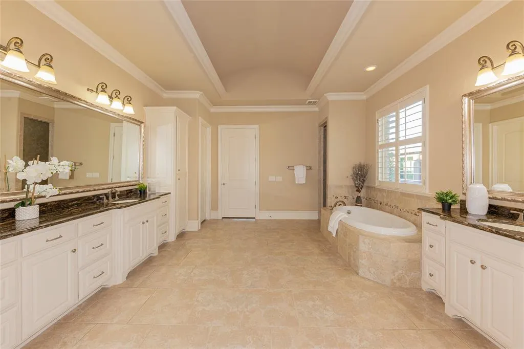 2161 Meadow View Drive