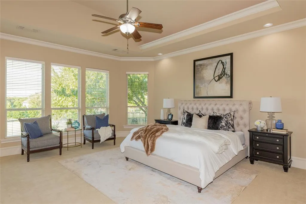 2161 Meadow View Drive