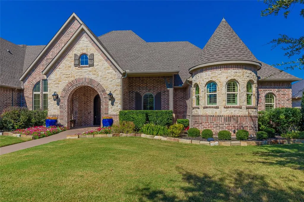 2161 Meadow View Drive