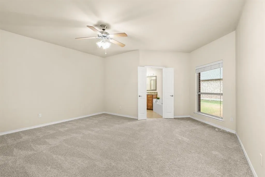 1825 Sanderlain Lane