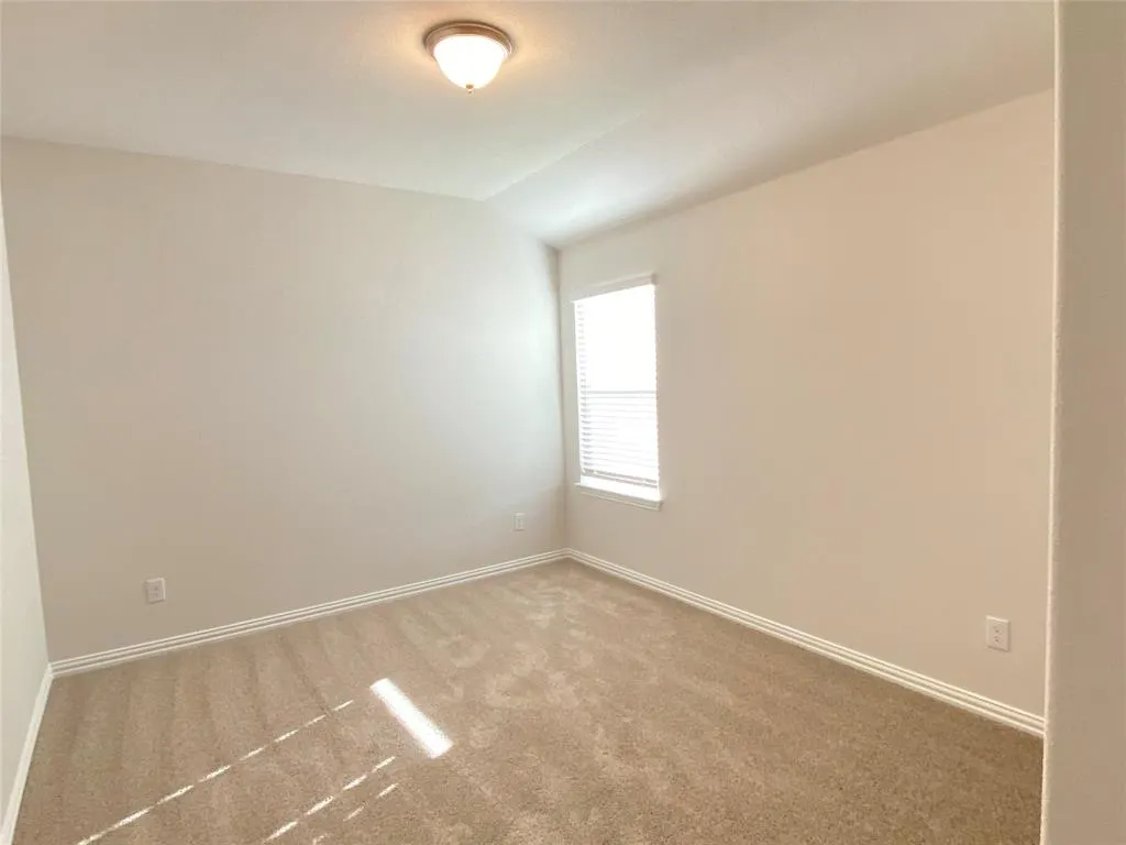 1605 Topaz Trail