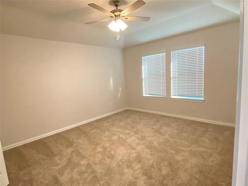 1605 Topaz Trail