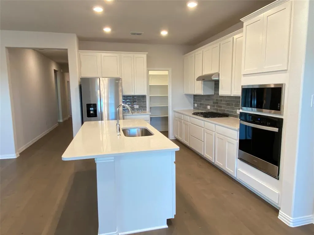 1605 Topaz Trail