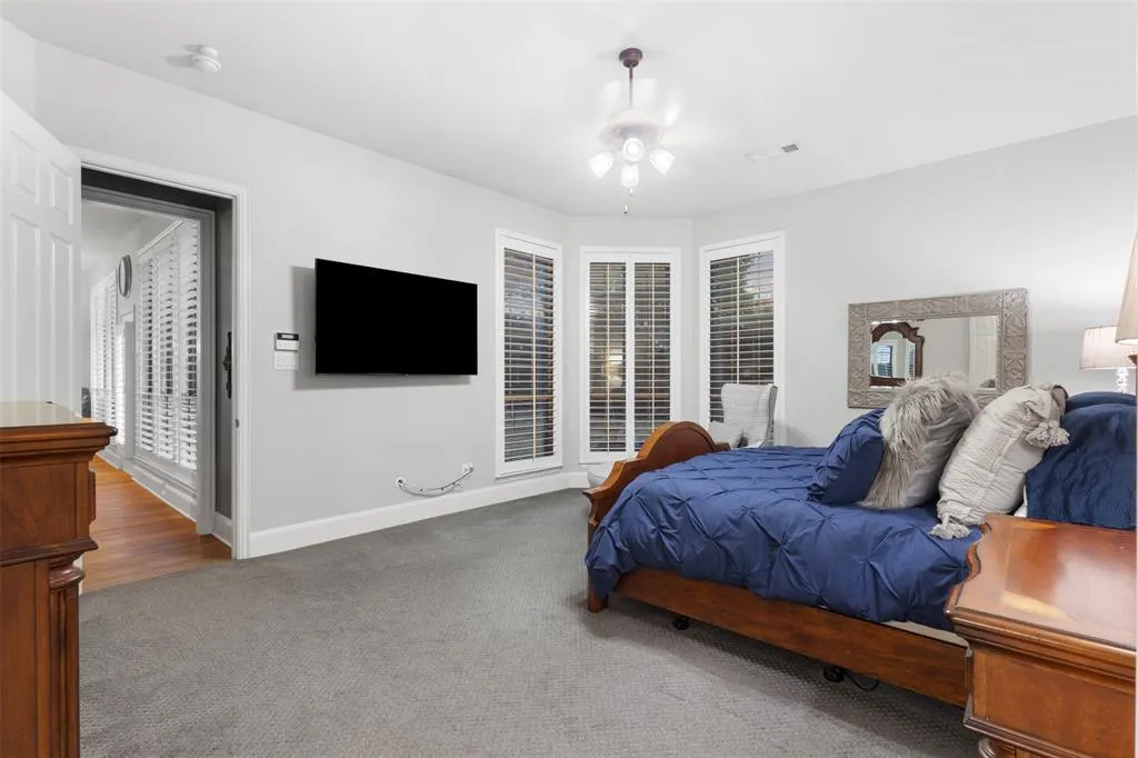 2609 Timberhollow Drive