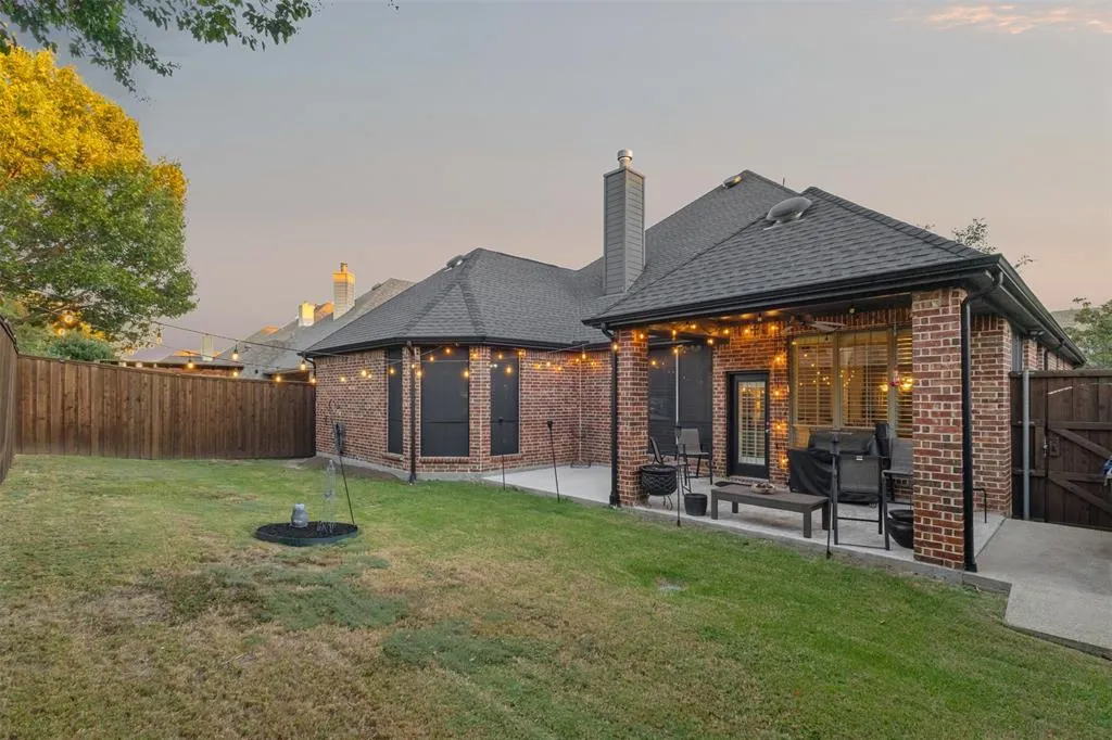 2609 Timberhollow Drive