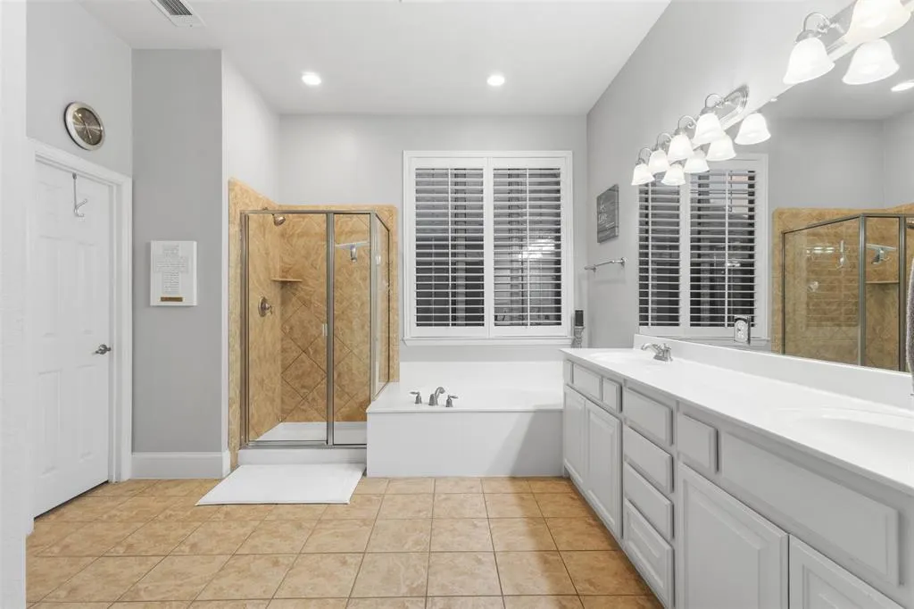2609 Timberhollow Drive