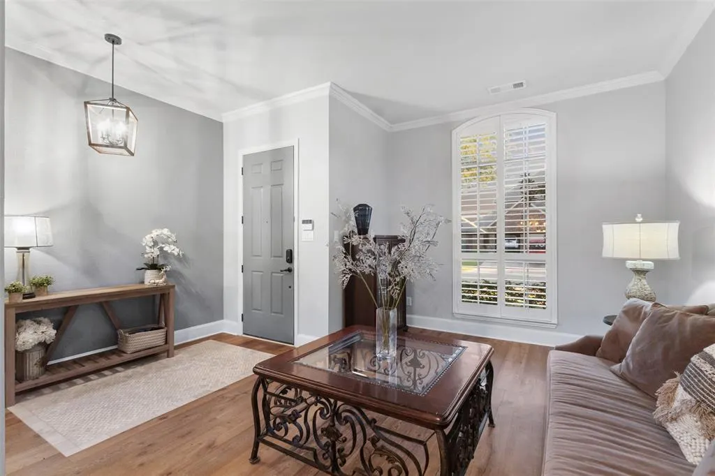 2609 Timberhollow Drive
