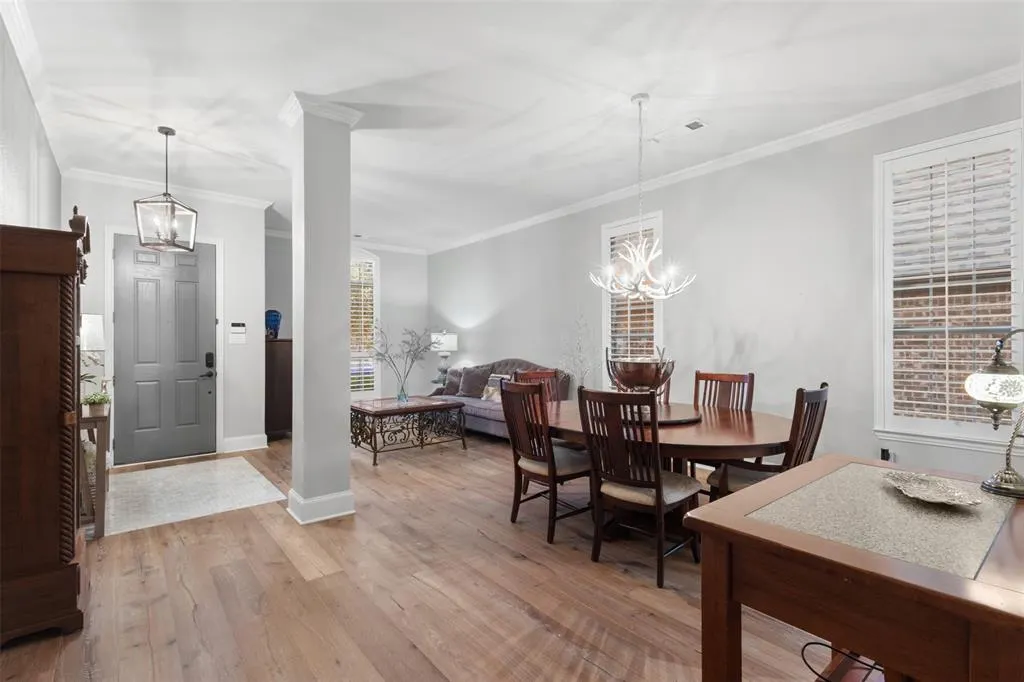 2609 Timberhollow Drive