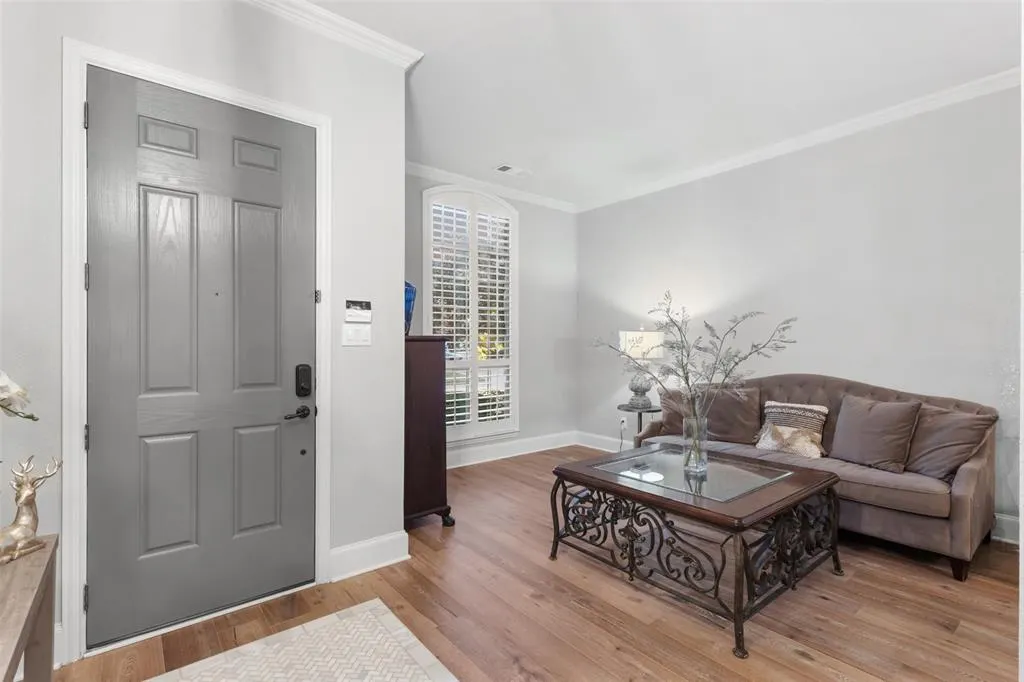 2609 Timberhollow Drive