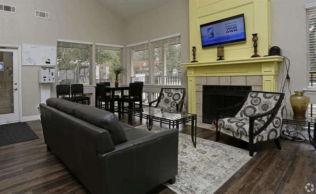 11050 Woodmeadow Parkway, #1124