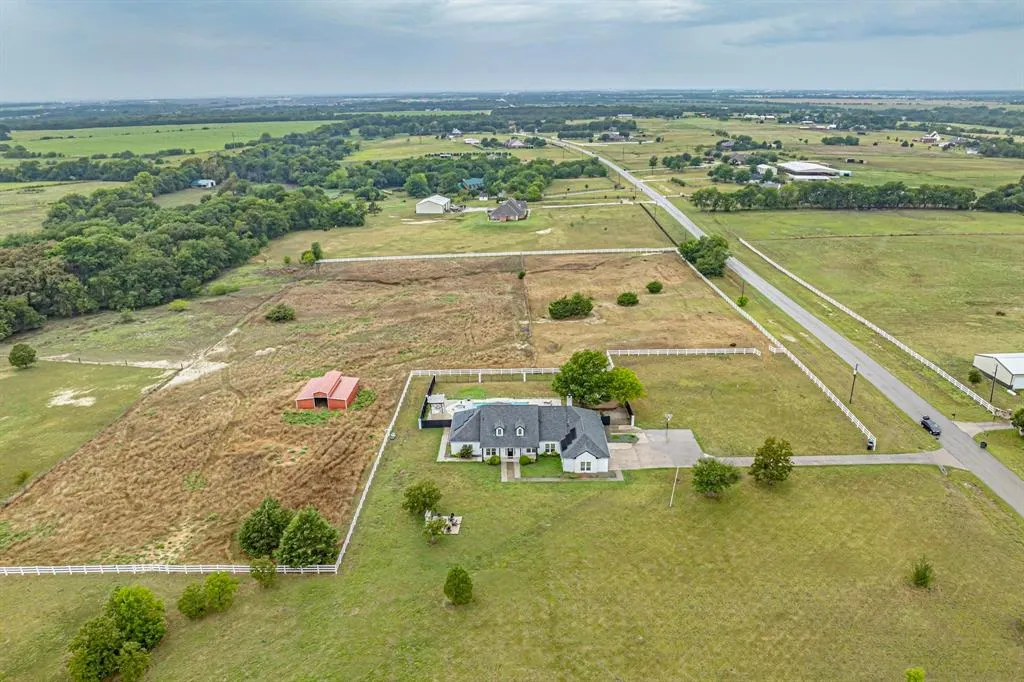4908 Glenwood Lane