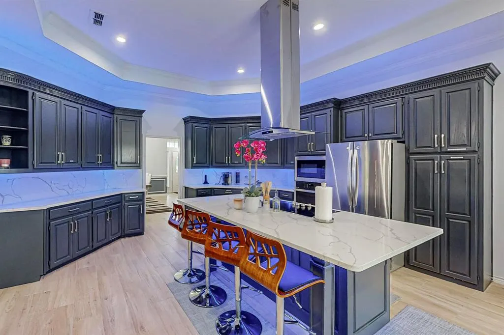 4908 Glenwood Lane