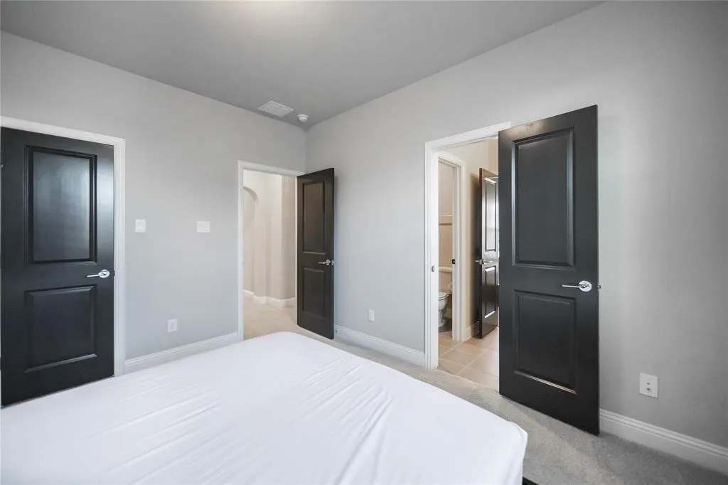 7005 Homestead Drive
