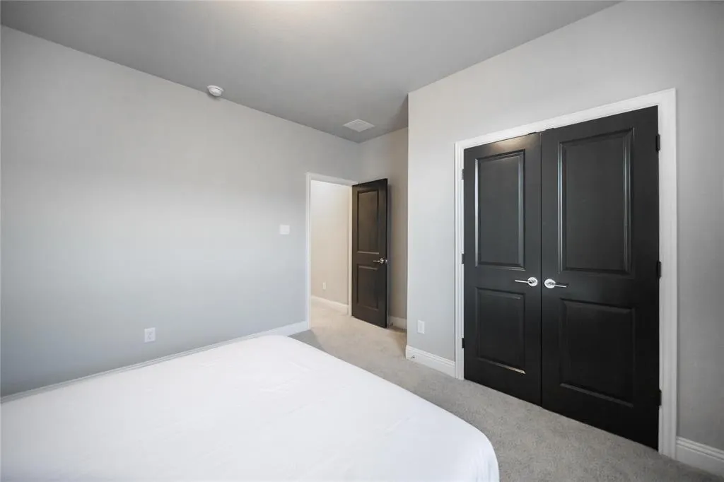 7005 Homestead Drive