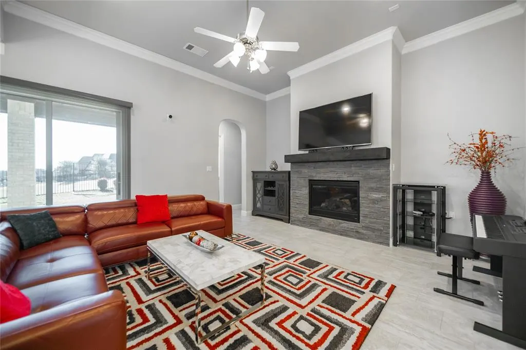 7005 Homestead Drive