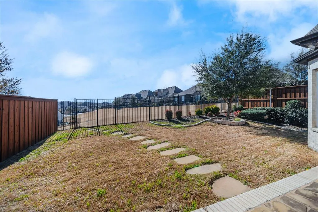 7005 Homestead Drive
