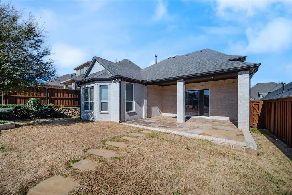 7005 Homestead Drive