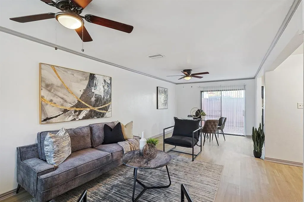 4039 Cole Avenue, #101